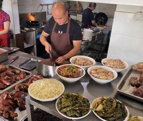 饶平网红卤肉饭馆,一饭一故事，味蕾上的家乡情怀