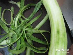 吊水吃瓜,吊水吃瓜，尽享清凉时光