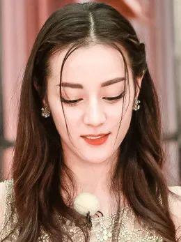 上头的明星,揭秘上头明星的璀璨人生